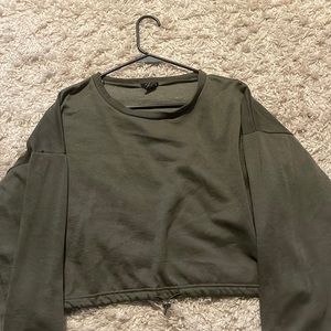 Just a cropped sweater t size xl